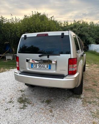 si vende jeep per passaggio ad altra tipologia 