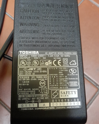 Alimentatore Toshiba 15 volt