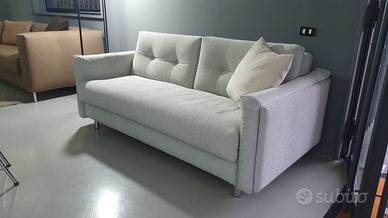 Divano letto nuovo di esposizione