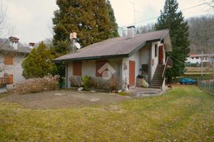 CASA INDIPENDENTE A ALTISSIMO