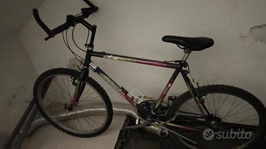 Bicicletta Mountain bike 