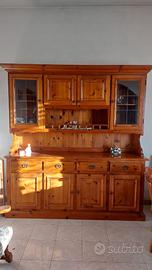 Credenza+cassapanca angolare+tavolo e 2 sedie