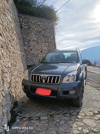 TOYOTA Land Cruiser - 2005