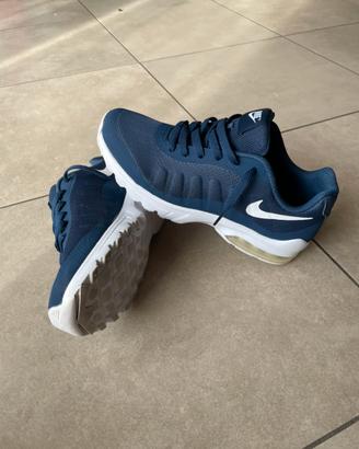 Nike air max invigor