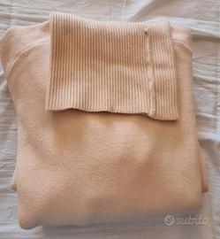 Maxi Maglione Lungo con Collo Alto e Spacco