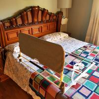 Sponda letto anticaduta abbattibile