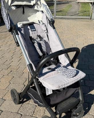 Passeggino Inglesina Quid, leggero e ultracompatto