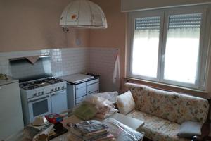 Casa con pertinenza e terreno