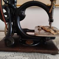 MACCHINA DA CUCIRE ANTICA DA ARREDAMENTO