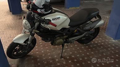 Ducati monster