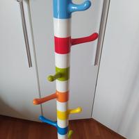 Ikea, Krokig, stile Memphis, appendiabiti da terra