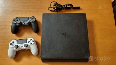 PlayStation 4 1TB con 2 controller
