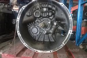 Mercedes-Benz G210-16