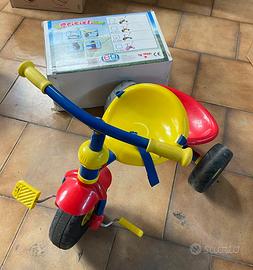 Triciclo  con asta per  direzionare
