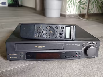 Videoregistratore Panasonic NV-SD35 con telecomand