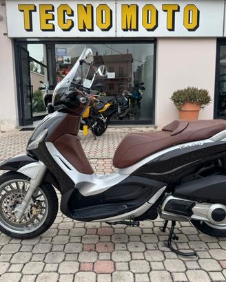 Piaggio Beverly 300