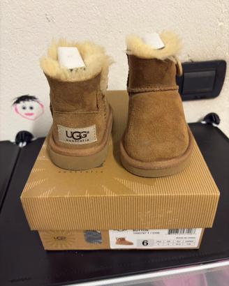 Scarpa UGG n 22,5