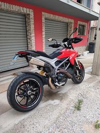 ducati hypermotard 821