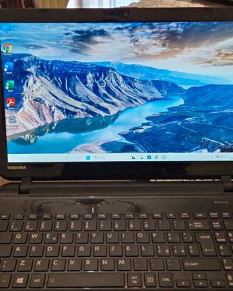 Notebook Toshiba i3 ssd500gb 8gb ram windows11