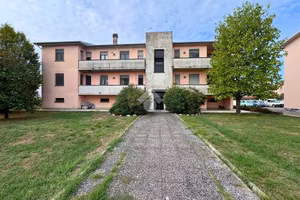 3 LOCALI A SISSA TRECASALI