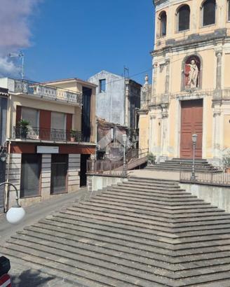 CASA SEMINDIPENDENTE A GIARRE