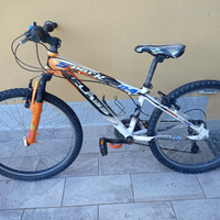 Mountain bike MONTANO Spark Cross 24pollici