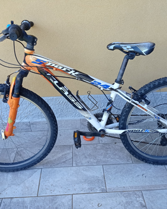 Mountain bike MONTANO Spark Cross 24pollici