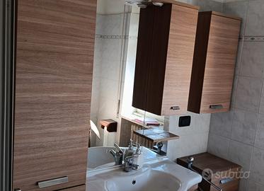 mobiletto bagno 