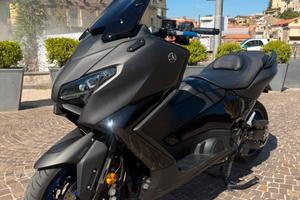 YAMAHA T-MAX