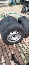 gomme cerchi fugone/camper 215-70-15