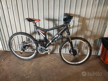 BICICLETTA DA DOWNHILL SCOTT