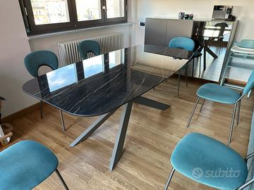 Tavolo Ambiance Italia - ferro e HPL effetto marmo