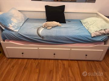 Letto divano Ikea