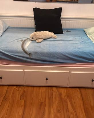 Letto divano Ikea