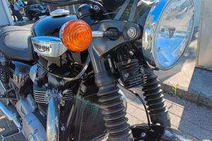 Triumph Bonneville T 100 8400 km