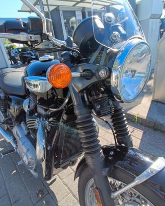 Triumph Bonneville T 100 8400 km