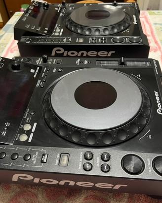 Pioneer CDJ 900