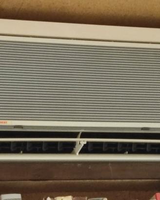 condizionatore inverter Hitachi 12000 btu