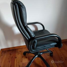 seduta per ufficio, e un sedile