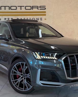 Audi SQ7 IVA ESPOSTA+GANCIO TRAINO+7 POSTI