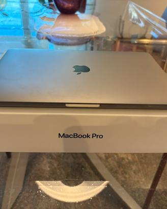 MacBook Pro mid 2019 i7 - RAM 16Gb  SSD 256Gb