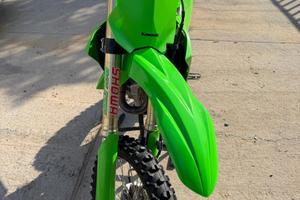 Kawasaki KX 450 2025 – 32 ore – Doppio set cerchi