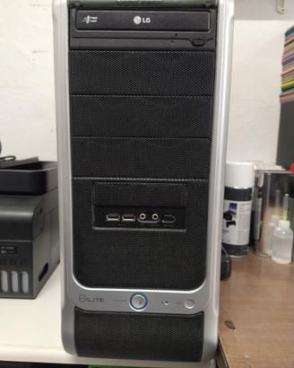 Computer PC AMD Athlon II X4 645, con monitor