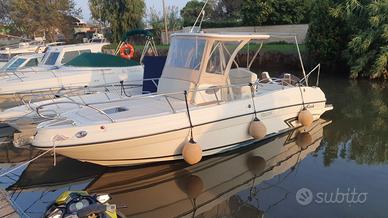 Barca Ranieri DR25 motore Suzuki 300cv