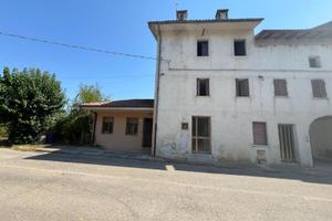 CASA IN LINEA CON GIARIDNO E DIPENDENZE