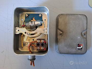 Antico termostato Riello che funziona con lo spos