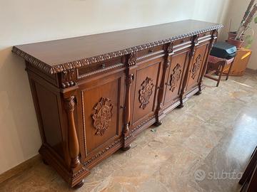 Mobili in stile legno pregiato