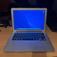 Apple MacBook Air 13” i5 8gb ram