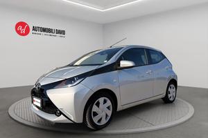 TOYOTA Aygo 1.0 VVT-i 69 CV 5 porte x-cite TSS