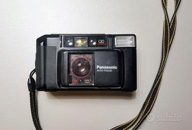 Macchina fotografica vintage rullino